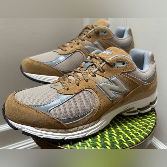 New Balance 2002R - Size: US Men’s 11 - Picture 2 of 6